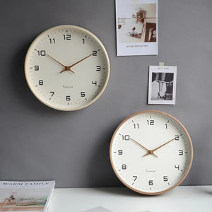 Horloge Murale Nordique en Bois.