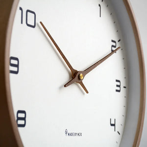 Horloge Murale Nordique en Bois.