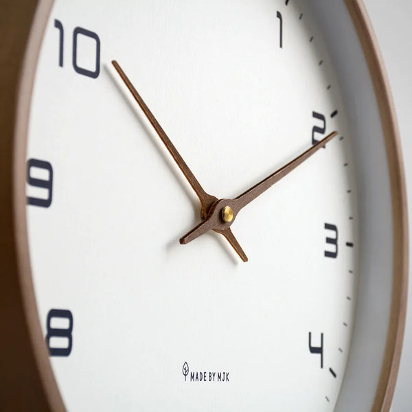 Horloge Murale Nordique en Bois.