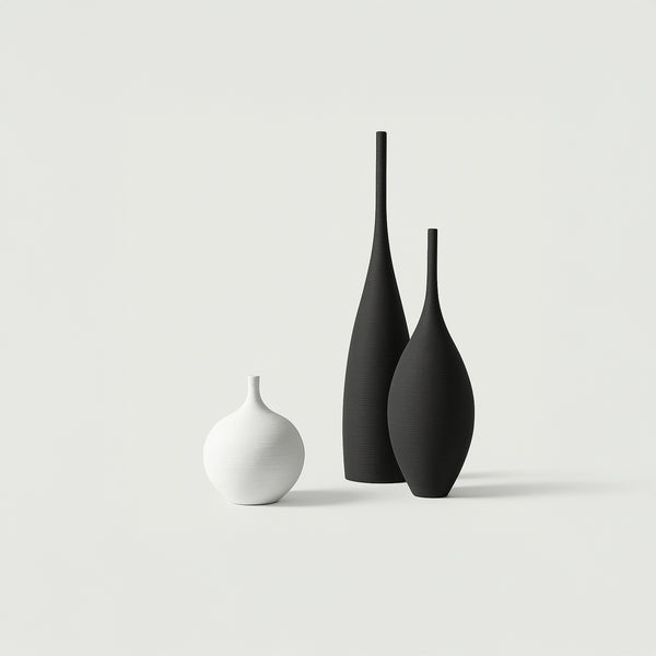 Vase Sculptural Élancé – Céramique Moderne Noir ou Blanc