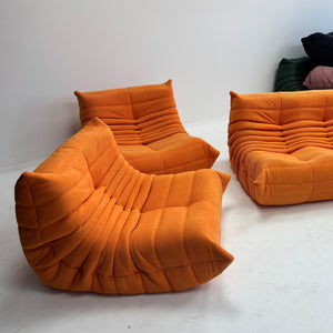 Fauteuil Unique de Luxe en Velours Côtelé – Confort Sculptural Personnalisé